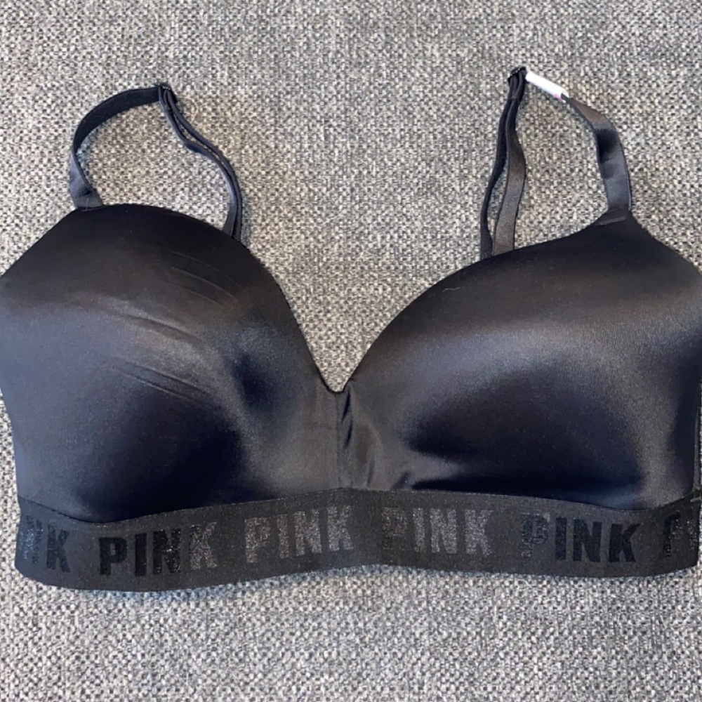 Pink VS brand new bra Size 36D!